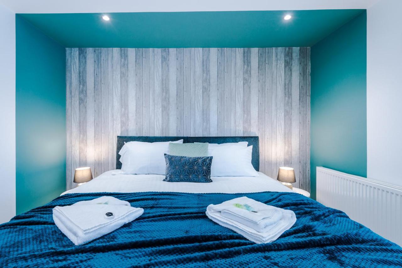 Rest & Recharge At The Station Apartments Manchester Exterior photo